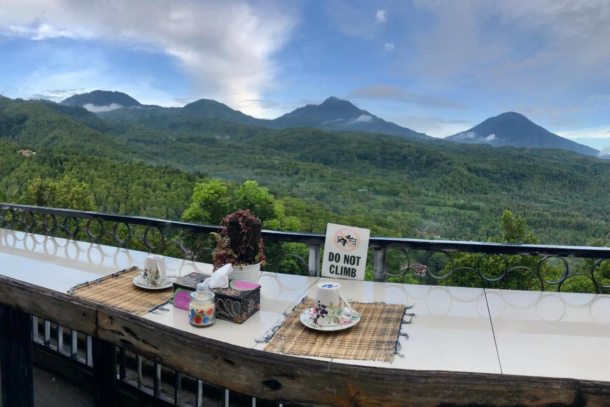 姆杜克 乌马迪马达旅馆酒店 外观 照片